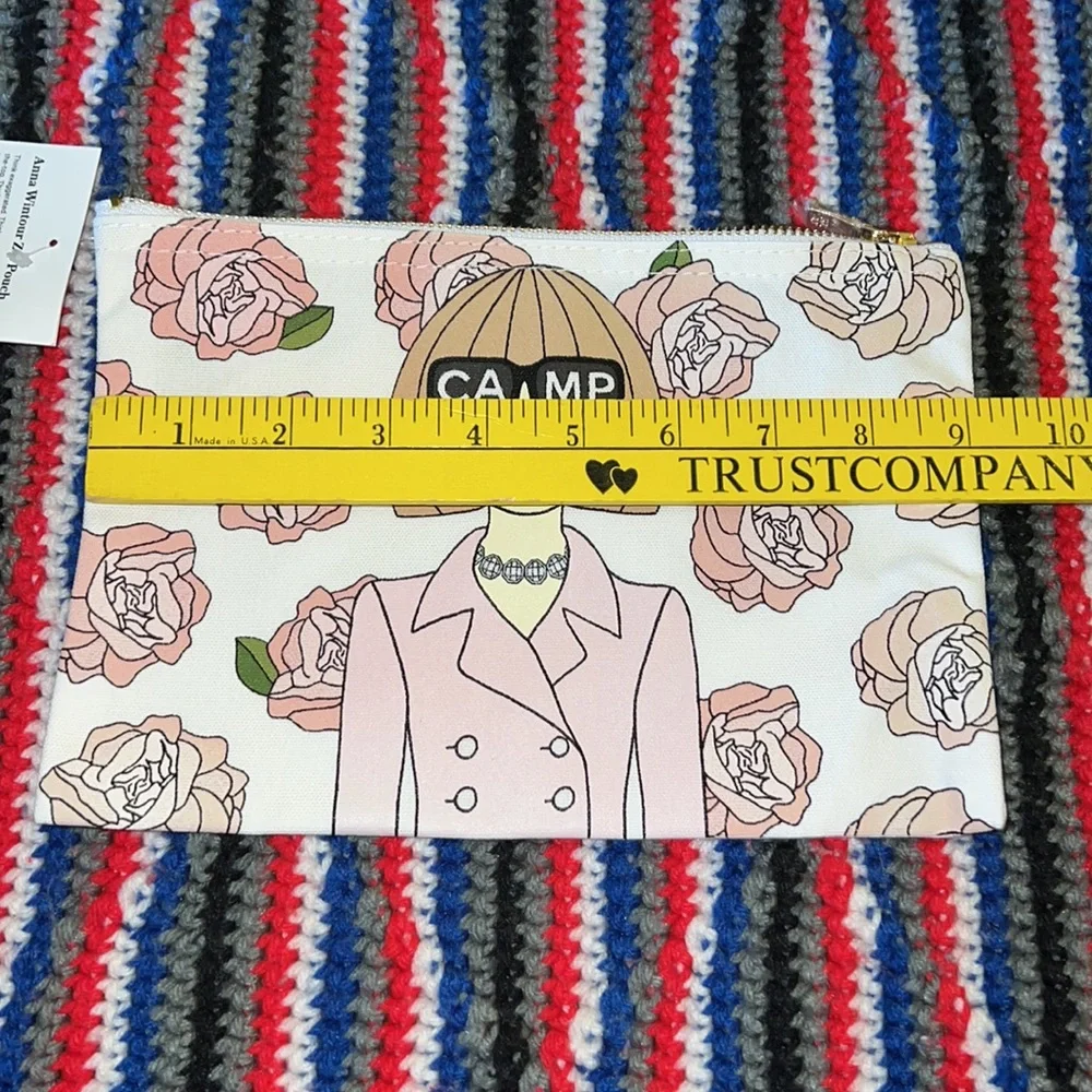 Anna Wintour Met Camp makeup bag